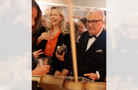 Kalinka Ensemble speelt voor prins Laurent van Belgïe - Foto 1