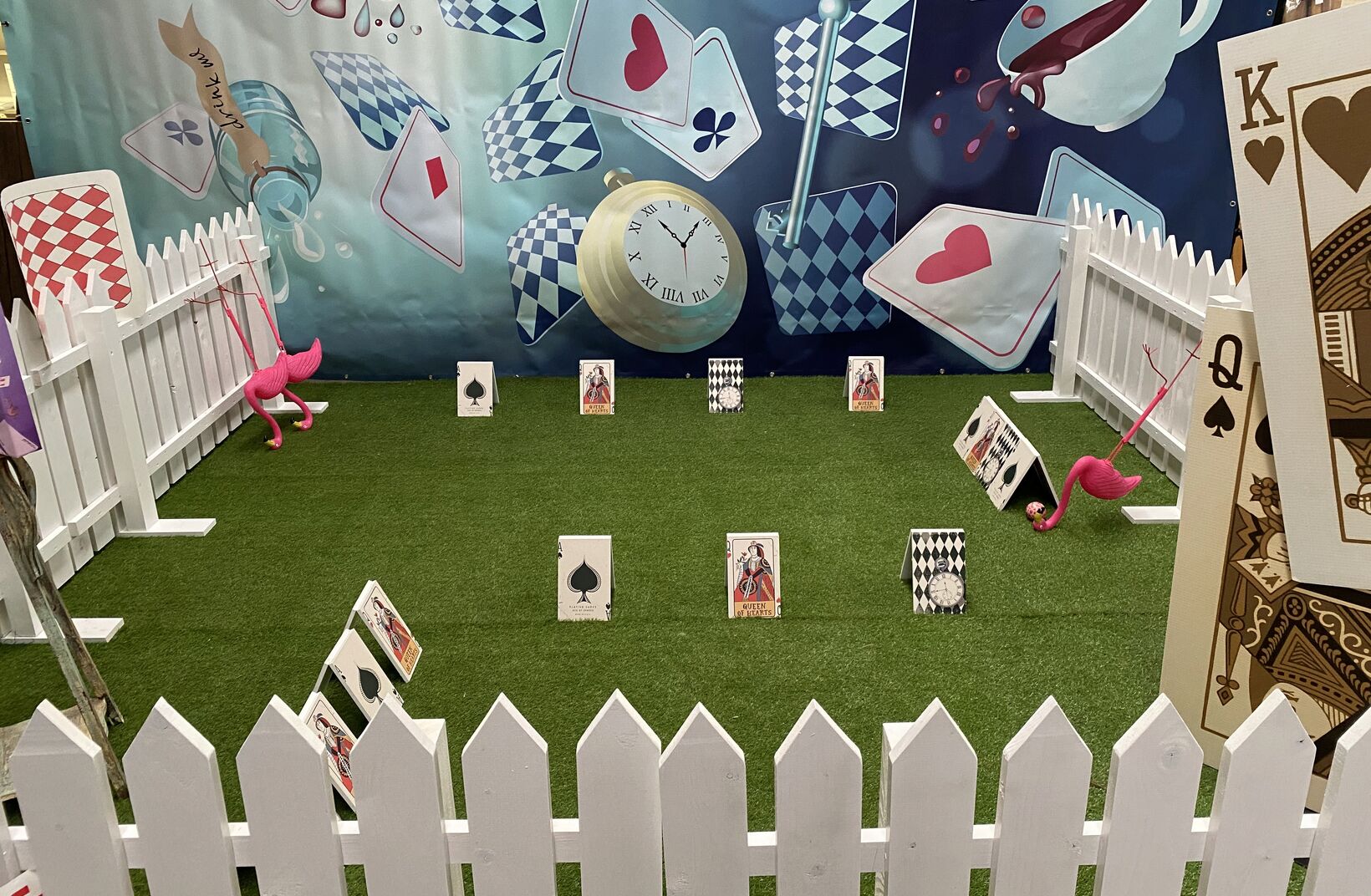 Croquet game Alice in Wonderland