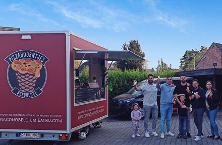 Pizzahoorntjes Foodtruck was te gast bij PreBeCo in Kessel tijdens hun teambuilding! - Foto 1