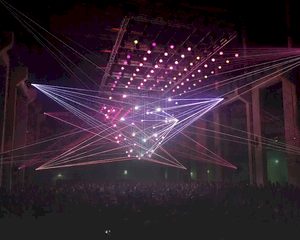 Spectacular kinetic 3D laser show