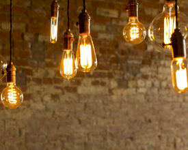 17 Unusual Light Bulbs to Decorate Your Event Venue