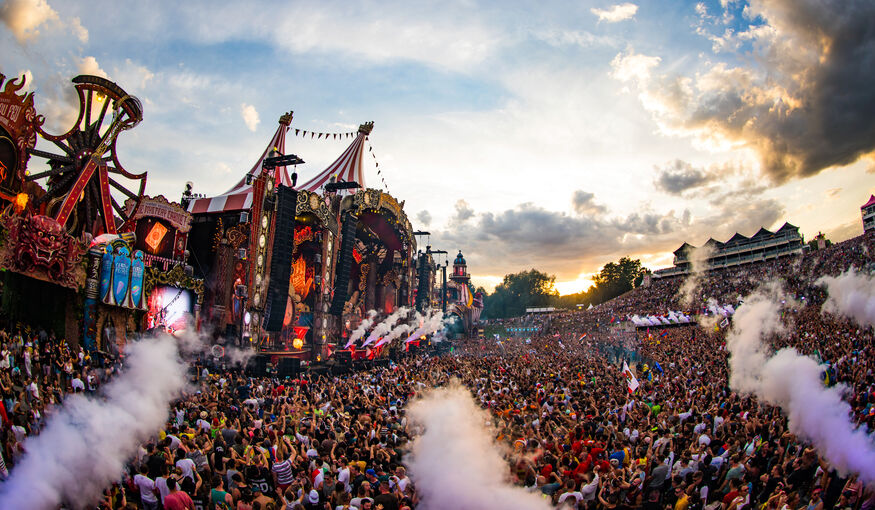 Heavy Blow to Event Industry: "Mayors Ban Tomorrowland"