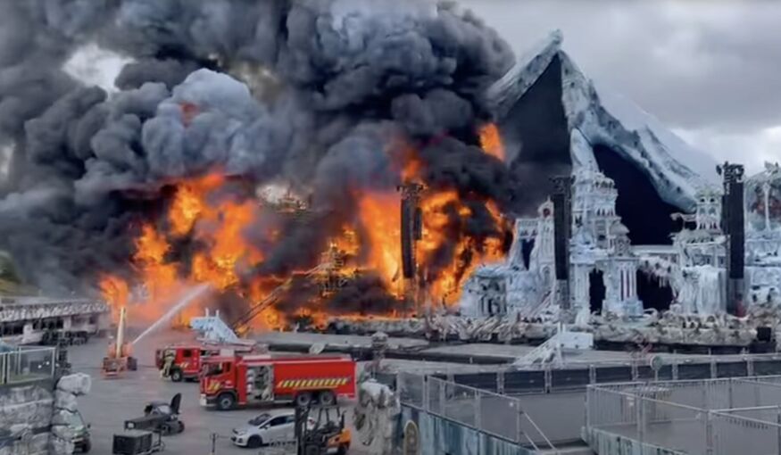 Tomorrowland fire: main stage completely destroyed, festival continues