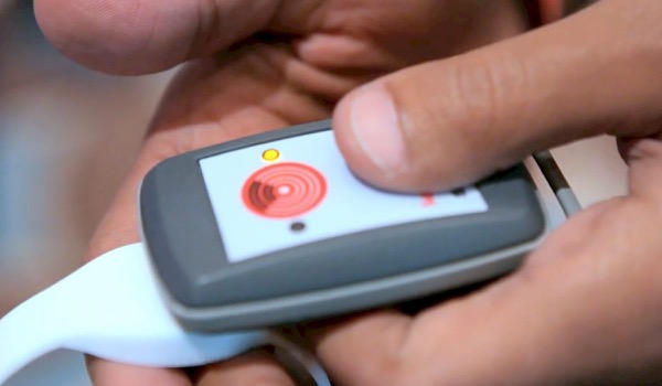 Start-Up: PhotoTap Start-Up: PhotoTap